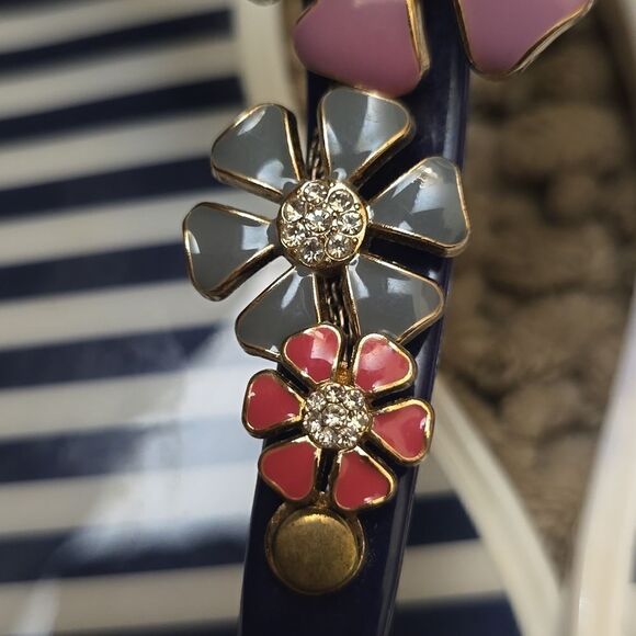 Marilyn Monroe Bernard of Hollywood Cloisonne Flower Blue White Size 9 Sandals - Picture 3 of 6